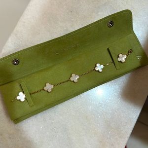 Van Cleef & Arpels Vintage Alhambra bracelet, 5 motifs
